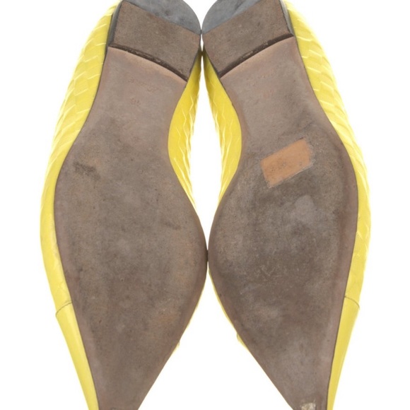 Authentic Louis Vuitton Cross Over Shoes - Picture 5 of 7